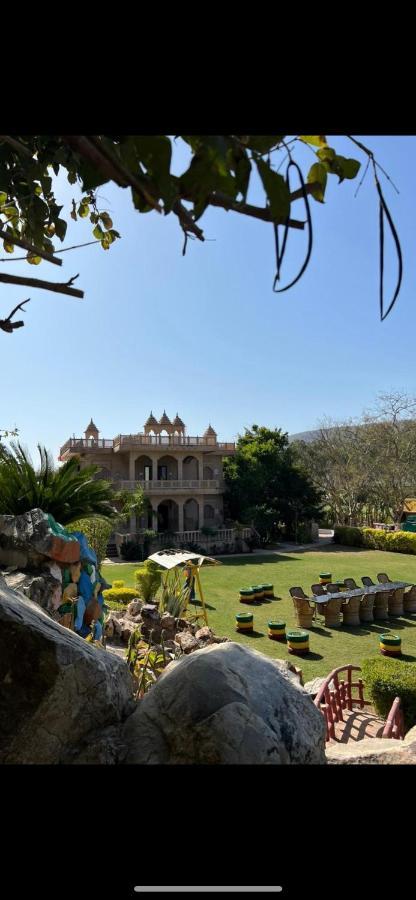 Namanbagh Hotel อัลวาร์ ภายนอก รูปภาพ