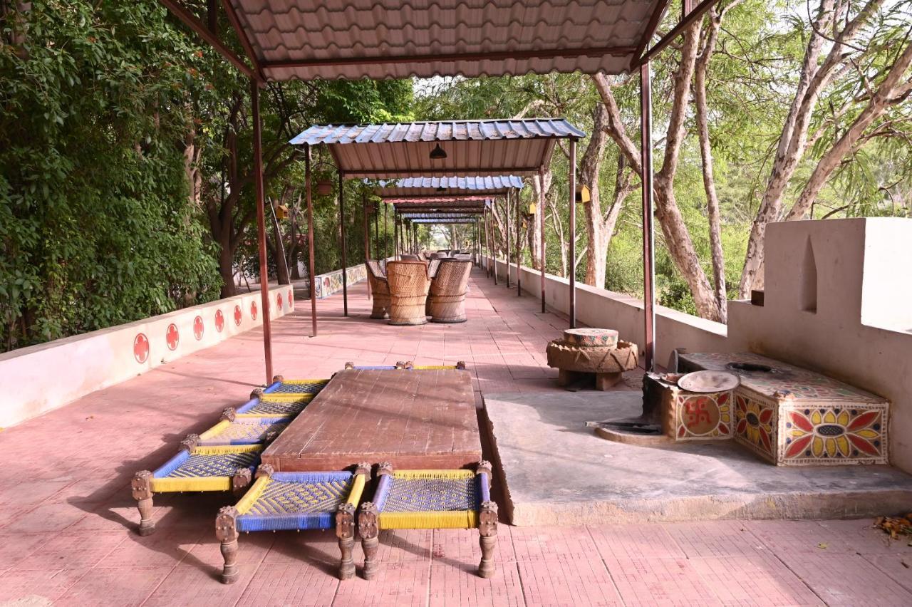 Namanbagh Hotel อัลวาร์ ภายนอก รูปภาพ